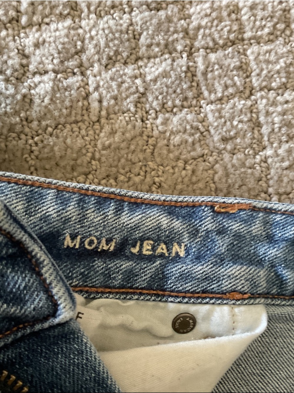 American Eagle Outfitters Light Blue Slim Straight Jeans - Picture 3 of 3